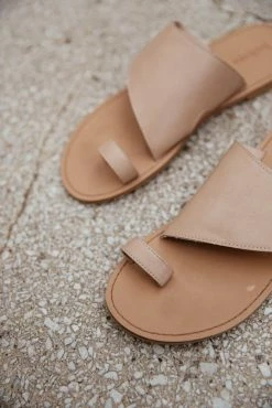 FREE SOUL/MIRACLE MILE Ella Sandals In Nude