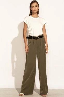 Wholesale ๐ SINA Arlo Top In White - FINAL SALE โจ 12 SINA Arlo Top In White - FINAL SALE