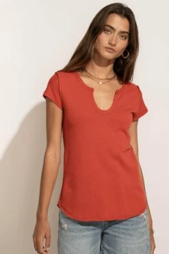 LA MIEL Zoe Tee In Red