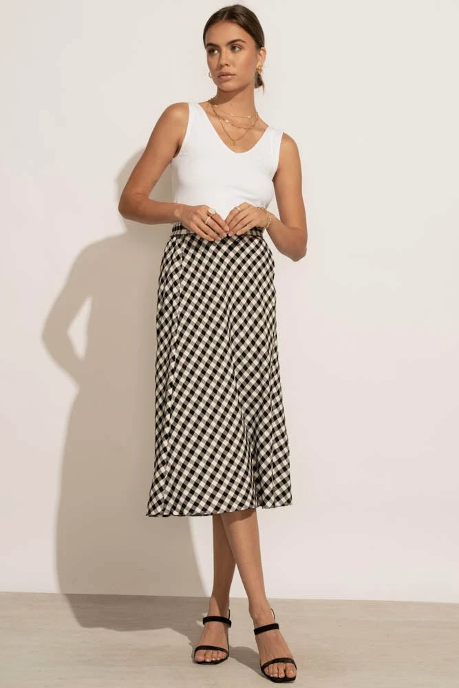 Cheap ๐ฅ Vero Moda Parker ๐ Skirt - FINAL SALE โค๏ธ 2 Vero Moda Parker Skirt - FINAL SALE