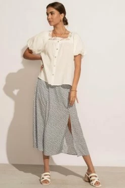 Budget π PROMESA Kate Floral π Skirt - FINAL SALE β¨ 10 PROMESA Kate Floral Skirt - FINAL SALE