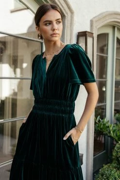 SEE AND BE SEEN Marlowe Velvet Dress In Emerald