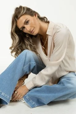 Best Sale 😍 FUN 2 FUN Tops Kyrie Blouse In Ivory 💯 8 FUN 2 FUN Tops Kyrie Blouse In Ivory