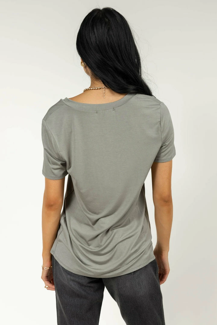 Promo βοΈ LIME N CHILI Essentials V Neck Tee In Light Olive - FINAL SALE 𧨠3 LIME N CHILI Essentials V Neck Tee In Light Olive - FINAL SALE