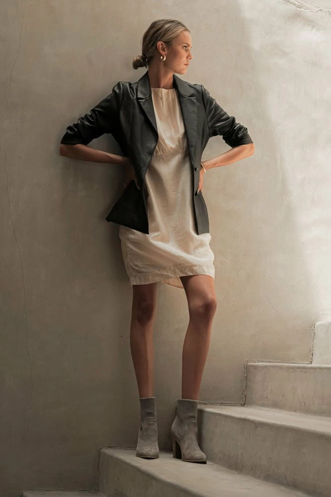 Discount ๐ฅ LE LIS Alonso Vegan Leather Blazer In Cream - FINAL SALE ๐ 7 LE LIS Alonso Vegan Leather Blazer In Cream - FINAL SALE