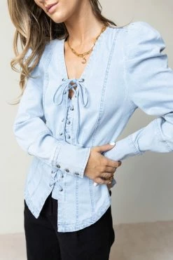 SINA Tops Micah Top In Light Wash - FINAL SALE