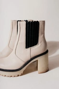 FREE SOUL/MIRACLE MILE Anastasia Platform Boots In Beige/Black Shoes