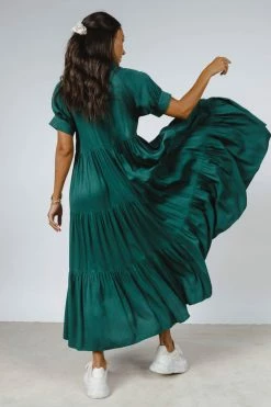 Fore Collection Amanda Tiered Dress In Hunter Green