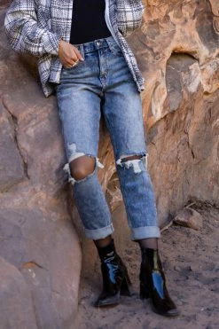 CELLO JEANS Attie Distressed Jeans