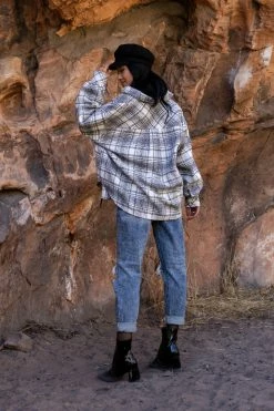 CELLO JEANS Attie Distressed Jeans