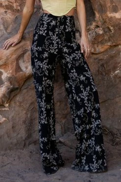 Mustard Seed Marie Floral Pants - FINAL SALE