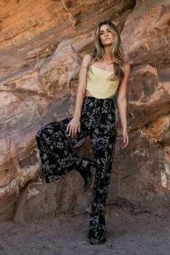 Mustard Seed Marie Floral Pants - FINAL SALE