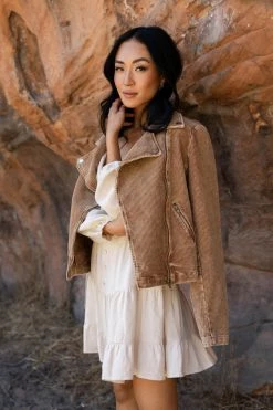MITTO SHOP Kristin Corduroy Jacket In Camel