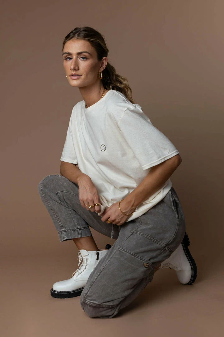 Cheap ⭐ SWEET CLAIRE Smiley Graphic Tee In Cream - FINAL SALE ❤️ 3 SWEET CLAIRE Smiley Graphic Tee In Cream - FINAL SALE