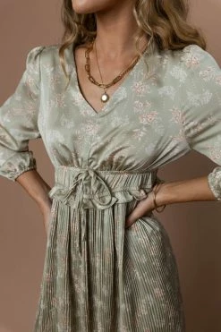 WELLMADE INC Solana Midi Dress Dresses