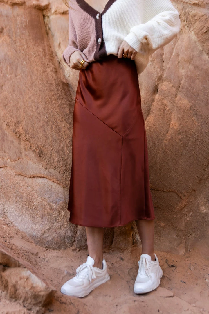 Discount π AARON & AMBER Zada Midi π Skirt In Rust - FINAL SALE β 2 AARON & AMBER Zada Midi Skirt In Rust - FINAL SALE