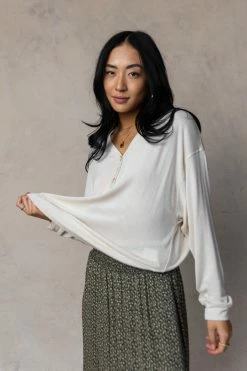 DRESS FORUM Trixie Top In Cream Tops