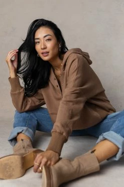 AEMI AND CO Tops Brogan Hoodie In Brown