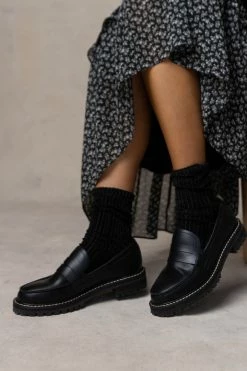 FREE SOUL/MIRACLE MILE Shoes Abigail Loafers In Black
