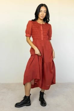Brand new β WORUI Lauren Midi π Dress In Rust - FINAL SALE β€οΈ 8 WORUI Lauren Midi Dress In Rust - FINAL SALE