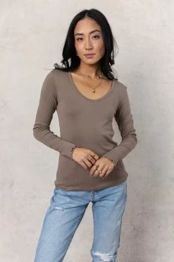 Vero Moda Rita Top In Dark Taupe Tops