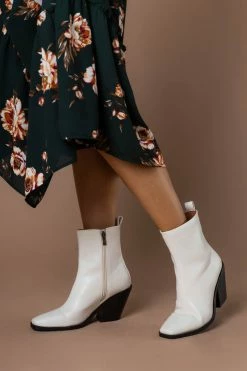 BEAST FASHION Bronda Heeled Boots In Ivory