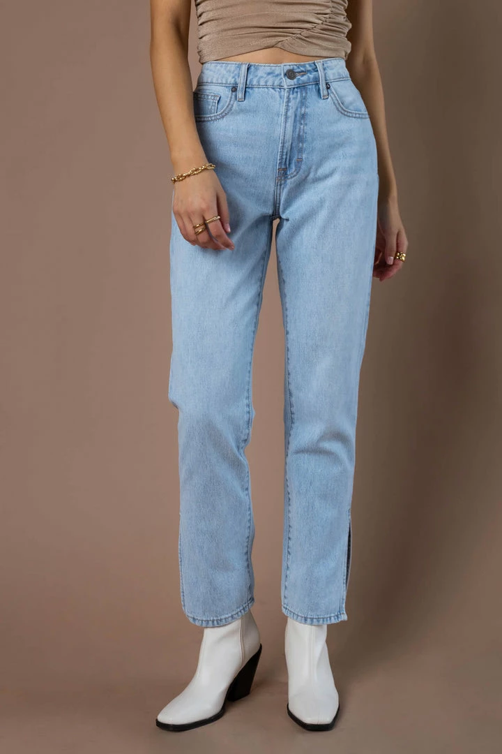 Coupon ✨ DENIM ONE Tinsley Straight Leg Denim 👖 Jeans 🌟 3 DENIM ONE Tinsley Straight Leg Denim Jeans