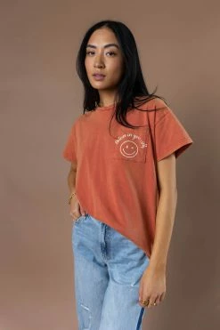 Best Sale ๐ฏ WELLMADE INC Smiley Face Tee In Orange - FINAL SALE ๐ 9 WELLMADE INC Smiley Face Tee In Orange - FINAL SALE