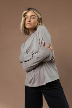 New 𧨠VERY J Tops Hilda Top In Taupe π 8 VERY J Tops Hilda Top In Taupe