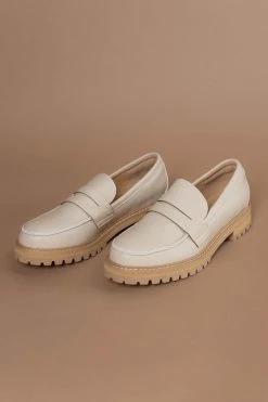 FREE SOUL/MIRACLE MILE Abigail Loafers In Beige Shoes