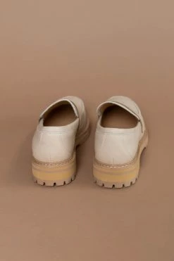 FREE SOUL/MIRACLE MILE Abigail Loafers In Beige Shoes