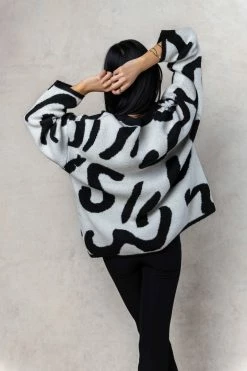 CRESCENT Caesar Pullover Sweater