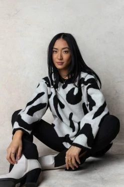 CRESCENT Caesar Pullover Sweater