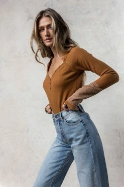 Discount 𧨠SINA Tops Jo Button Top In Camel π― 7 SINA Tops Jo Button Top In Camel