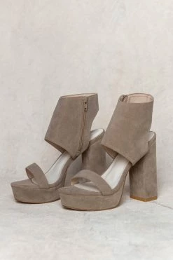 FREE SOUL/MIRACLE MILE Katherine Heels In Taupe Shoes