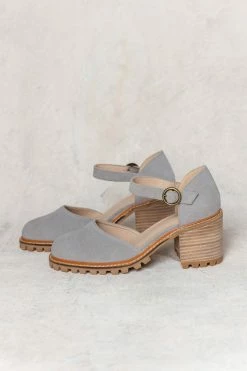 FREE SOUL/MIRACLE MILE Shoes Daniela Heels In Grey