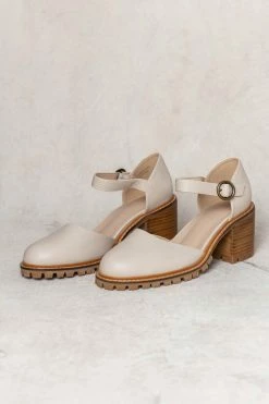 FREE SOUL/MIRACLE MILE Daniela Heels In Beige Shoes