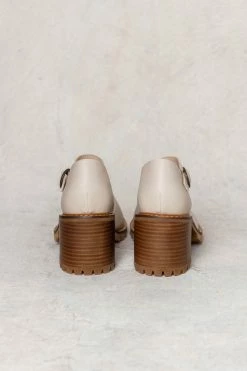 FREE SOUL/MIRACLE MILE Daniela Heels In Beige Shoes