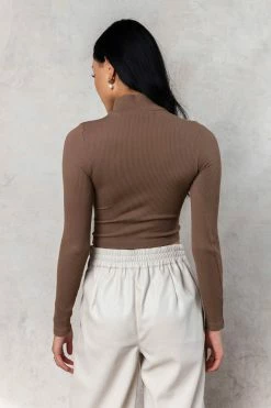 DYNAMIC FASHION Mei Cropped Top In Mocha - FINAL SALE