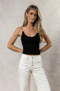 DYNAMIC FASHION Kaido Cropped Tank In Black Tops