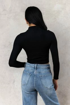 DYNAMIC FASHION Mei Cropped Top In Black - FINAL SALE