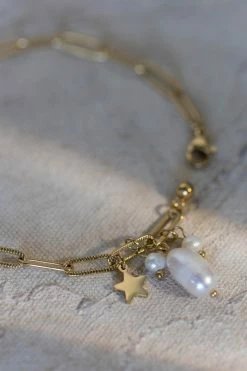 J&D JEWELRY Maya Bracelet In Gold