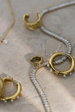 J&D JEWELRY Mileena Earrings In Gold