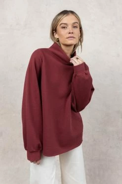 SINA Rocco Pullover In Rust Tops