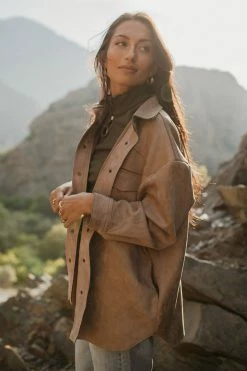 Best reviews of ๐ VEVERET Faux Suede Shacket - FINAL SALE ๐ฅฐ 14 VEVERET Faux Suede Shacket - FINAL SALE