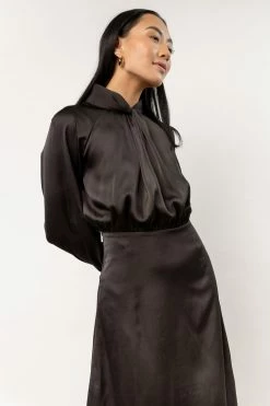 Flash Sale β AARON & AMBER Blaise Midi π Dress In Black π€© 7 AARON & AMBER Blaise Midi Dress In Black