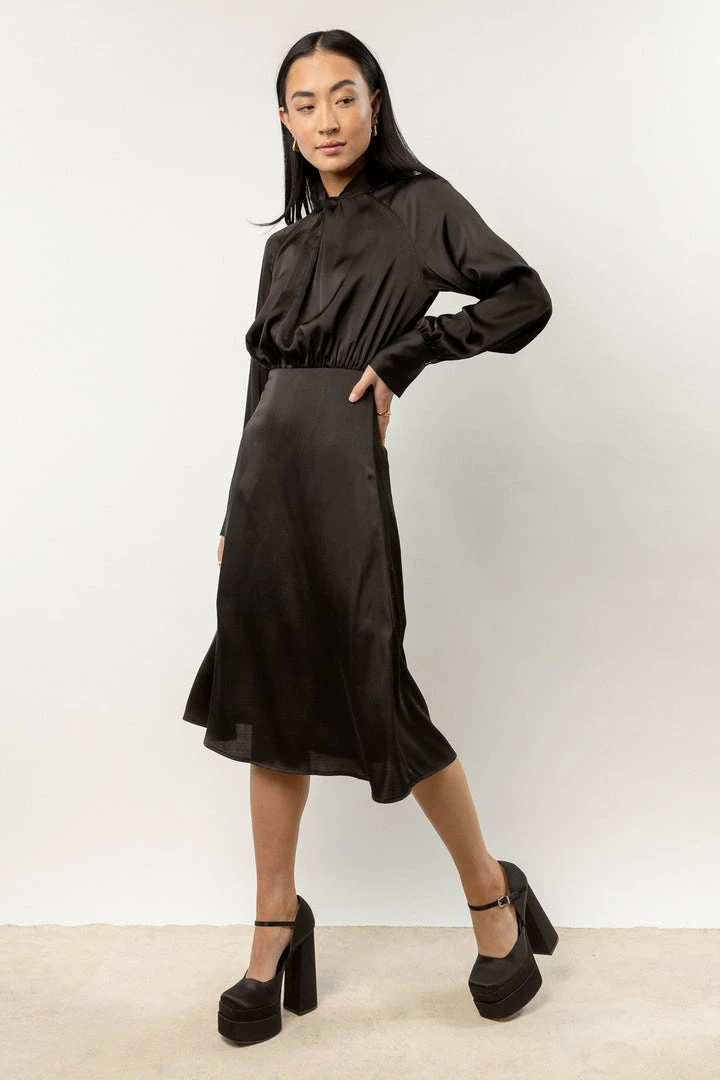 Flash Sale β AARON & AMBER Blaise Midi π Dress In Black π€© 5 AARON & AMBER Blaise Midi Dress In Black