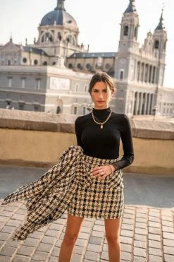 AARON & AMBER Brandie Shacket In Black - FINAL SALE