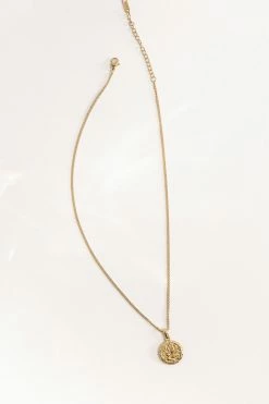 J&D JEWELRY Bryn Pendant Necklace