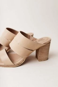 BEAST FASHION Talisha Heels In Nude